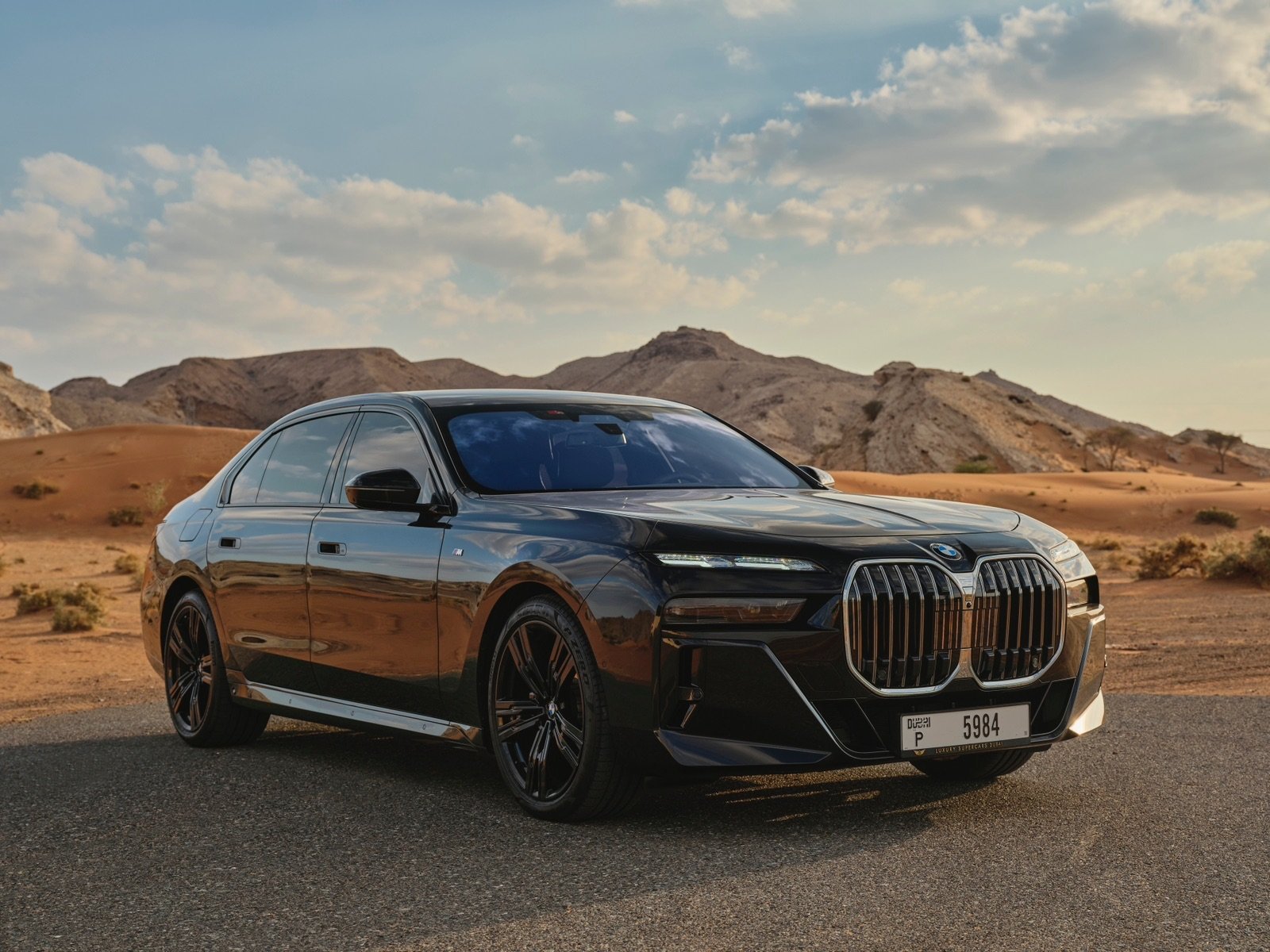 BMW 735i black front view
