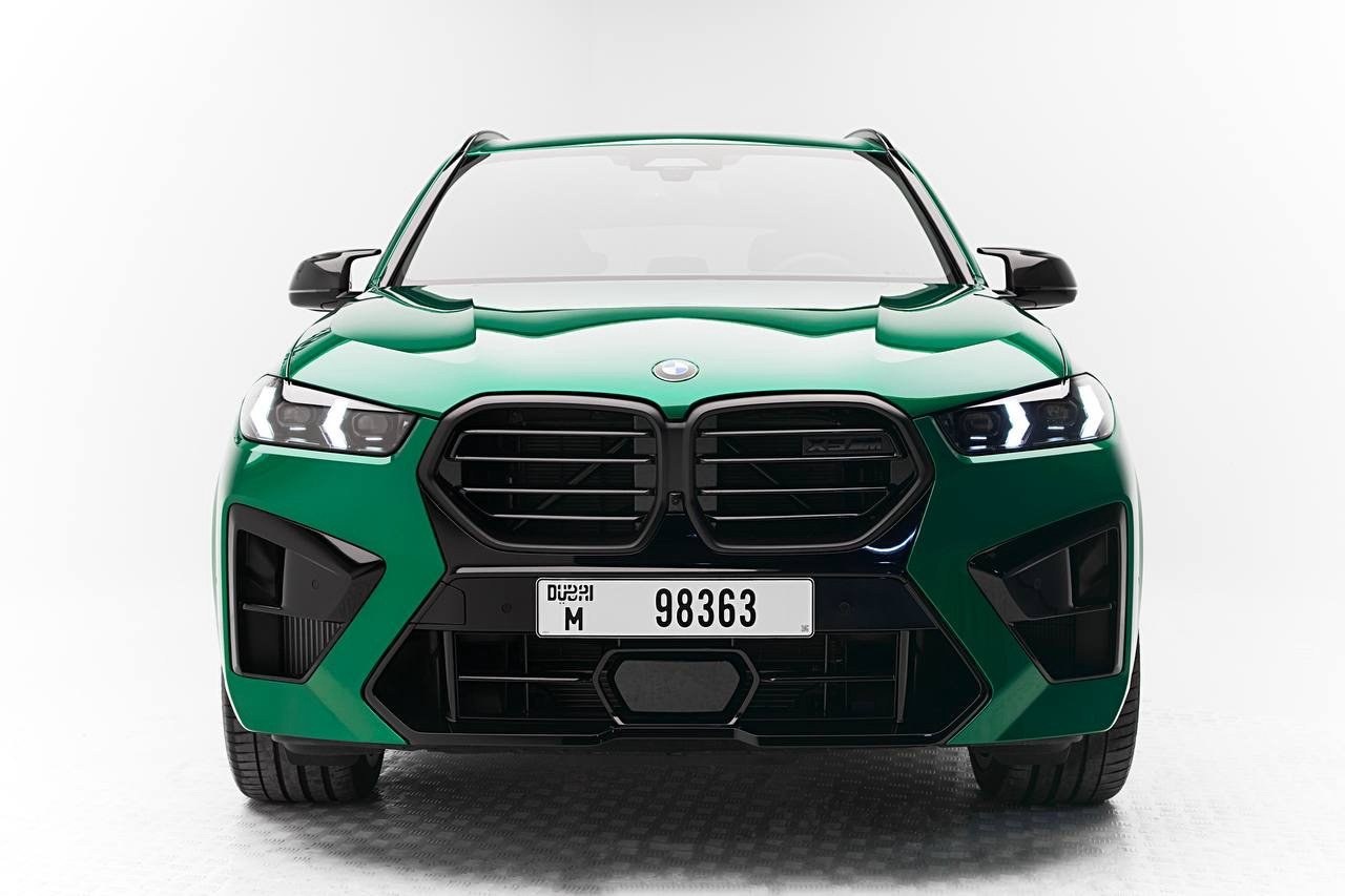 BMW X5 M Competition green front view