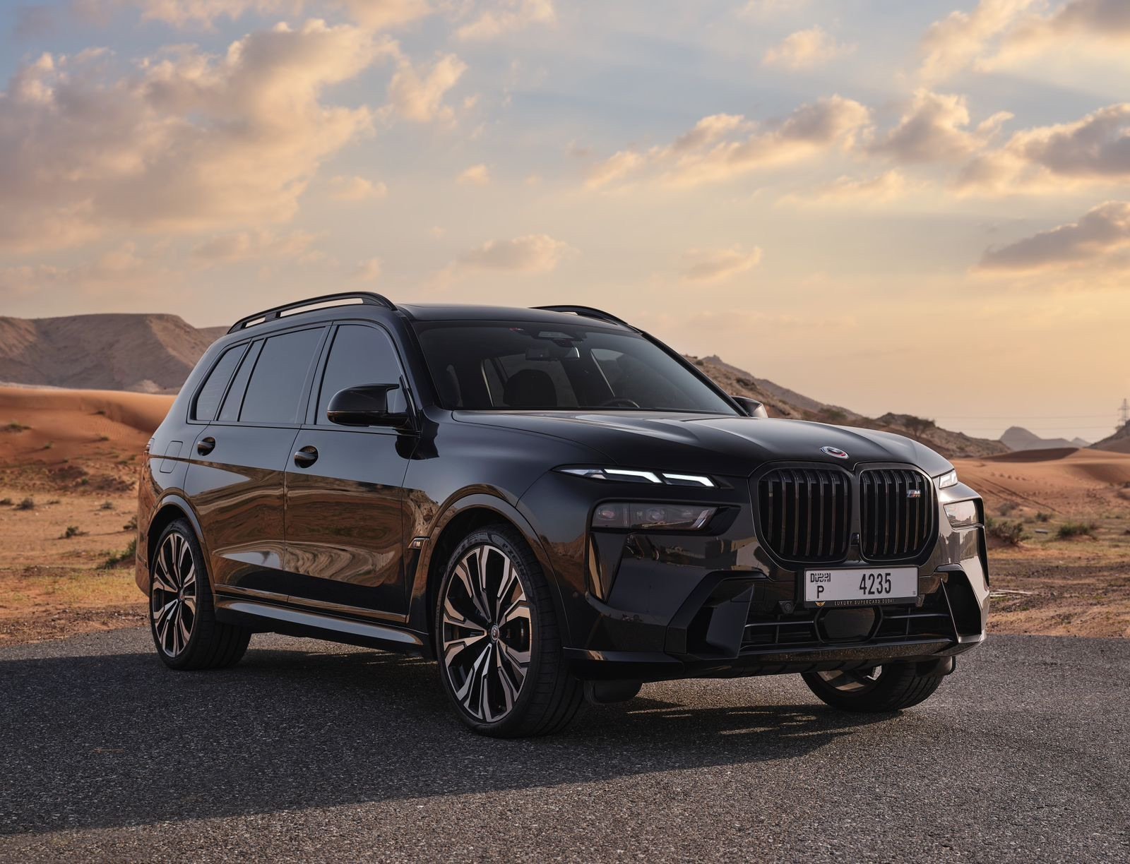 BMW X7 M60i black front view