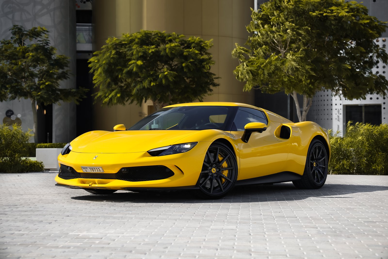 Ferrari 296 GTB — vue avant, jaune