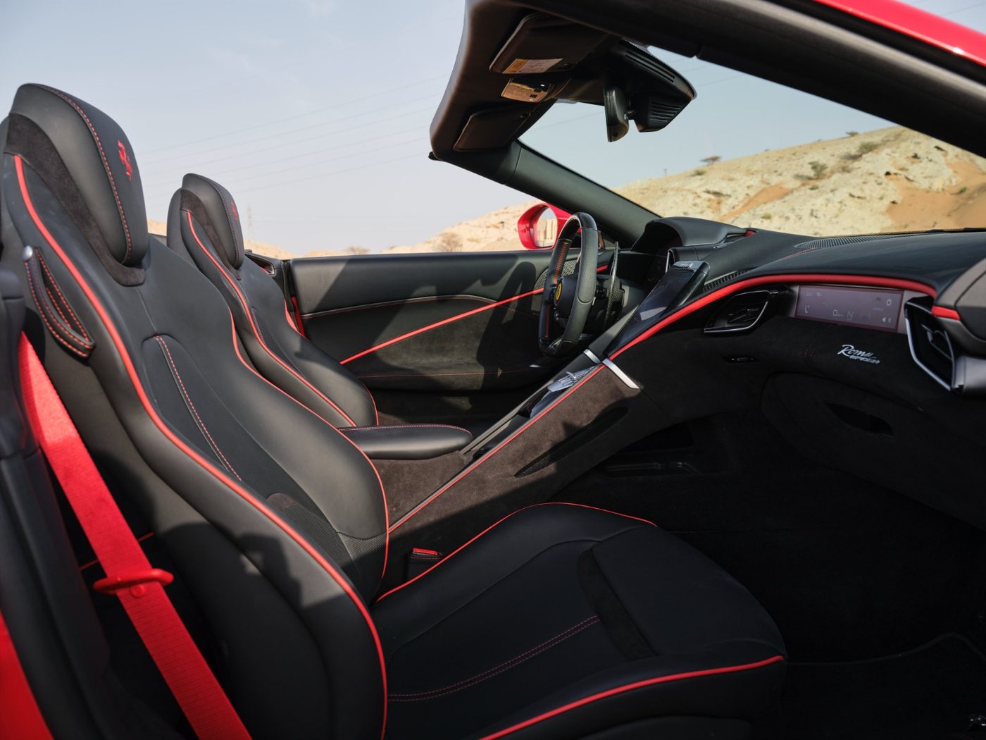 Ferrari Roma Spider — sièges