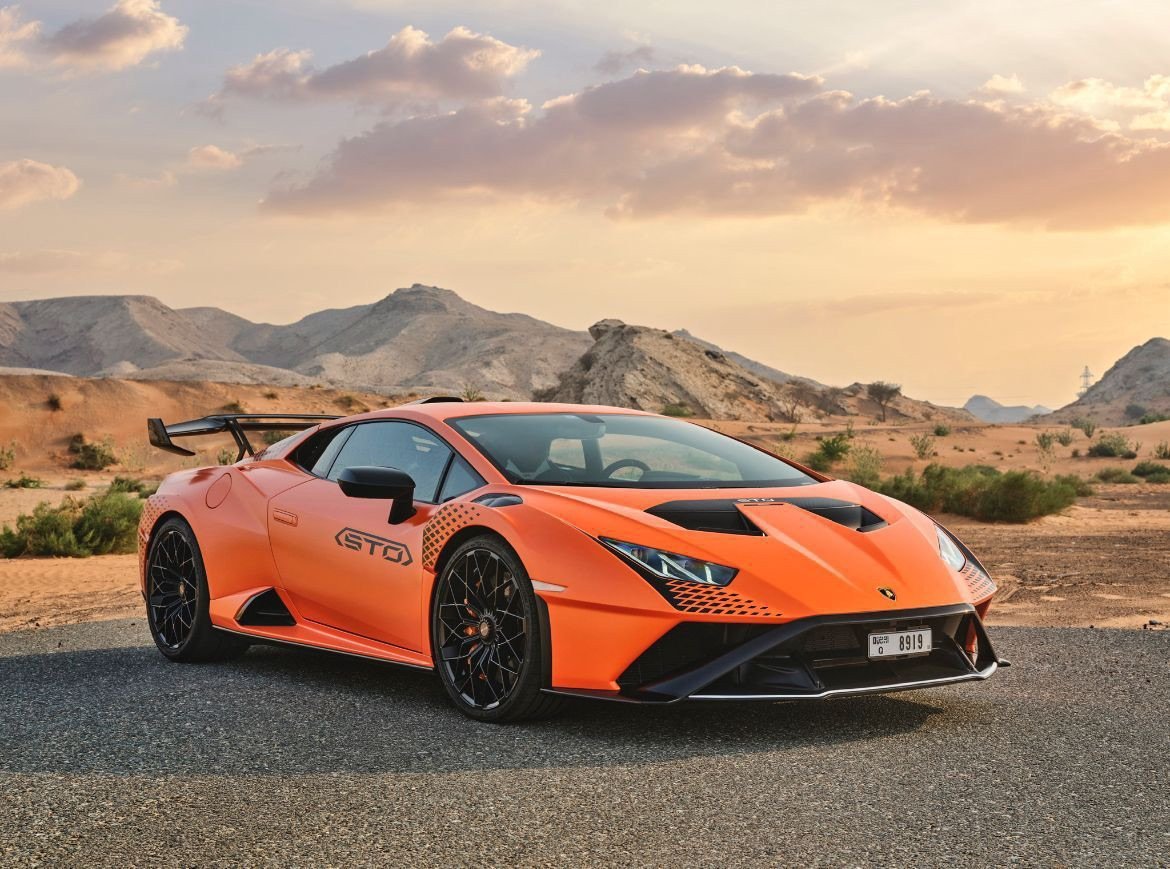 Lamborghini Huracan STO orange front view