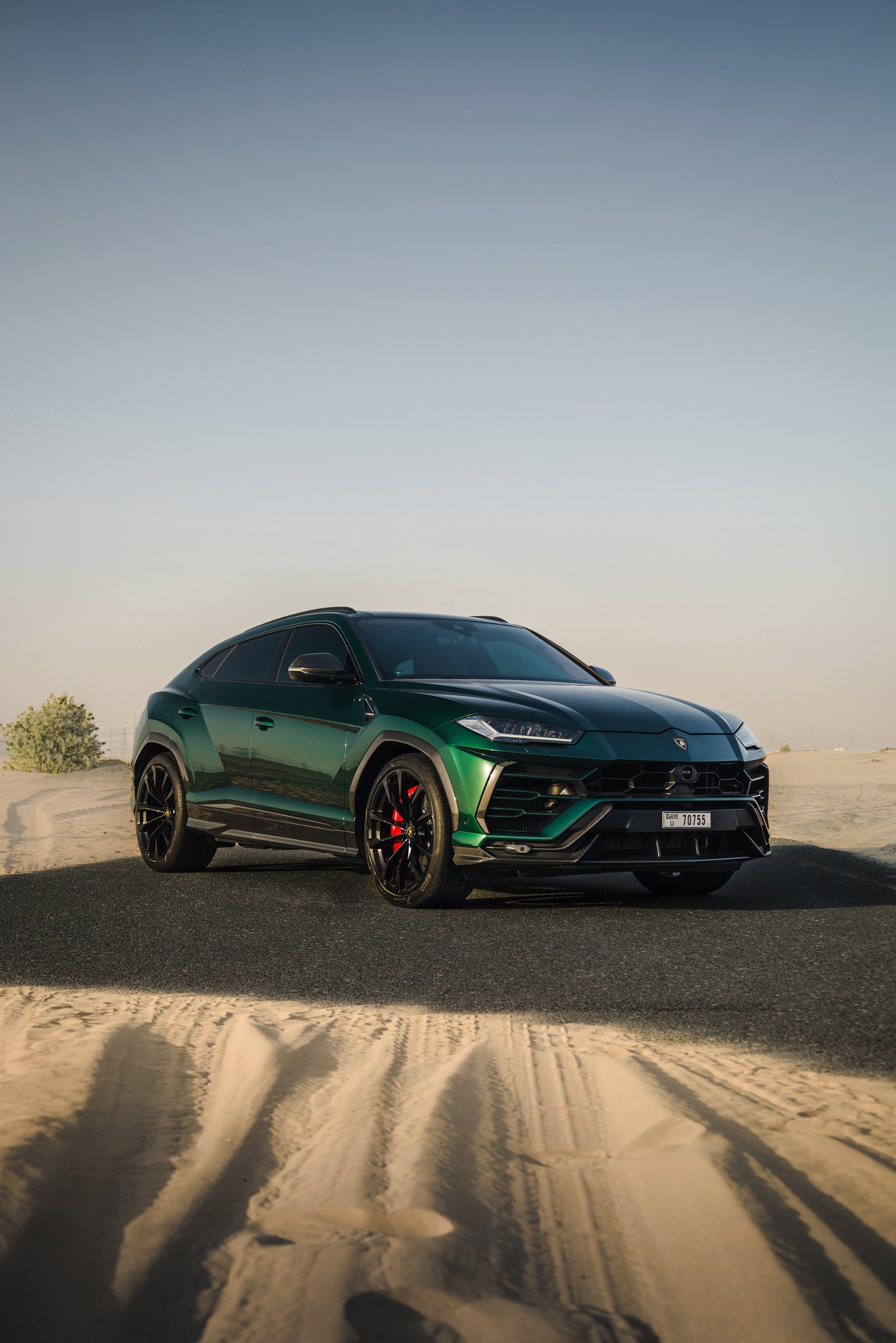 Lamborghini Urus — vue avant, vert