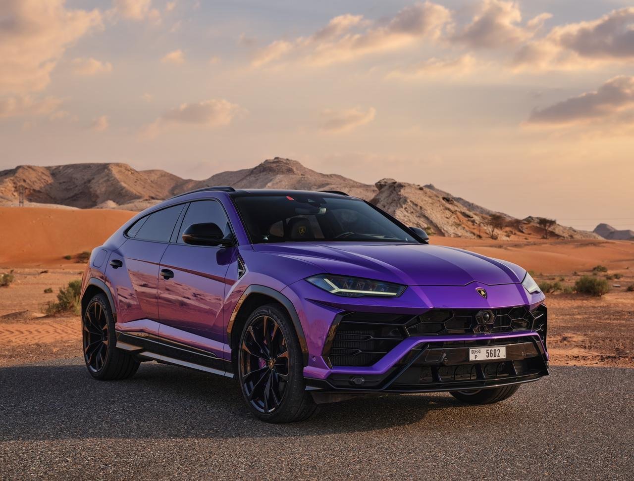 Lamborghini Urus — vue avant, violet