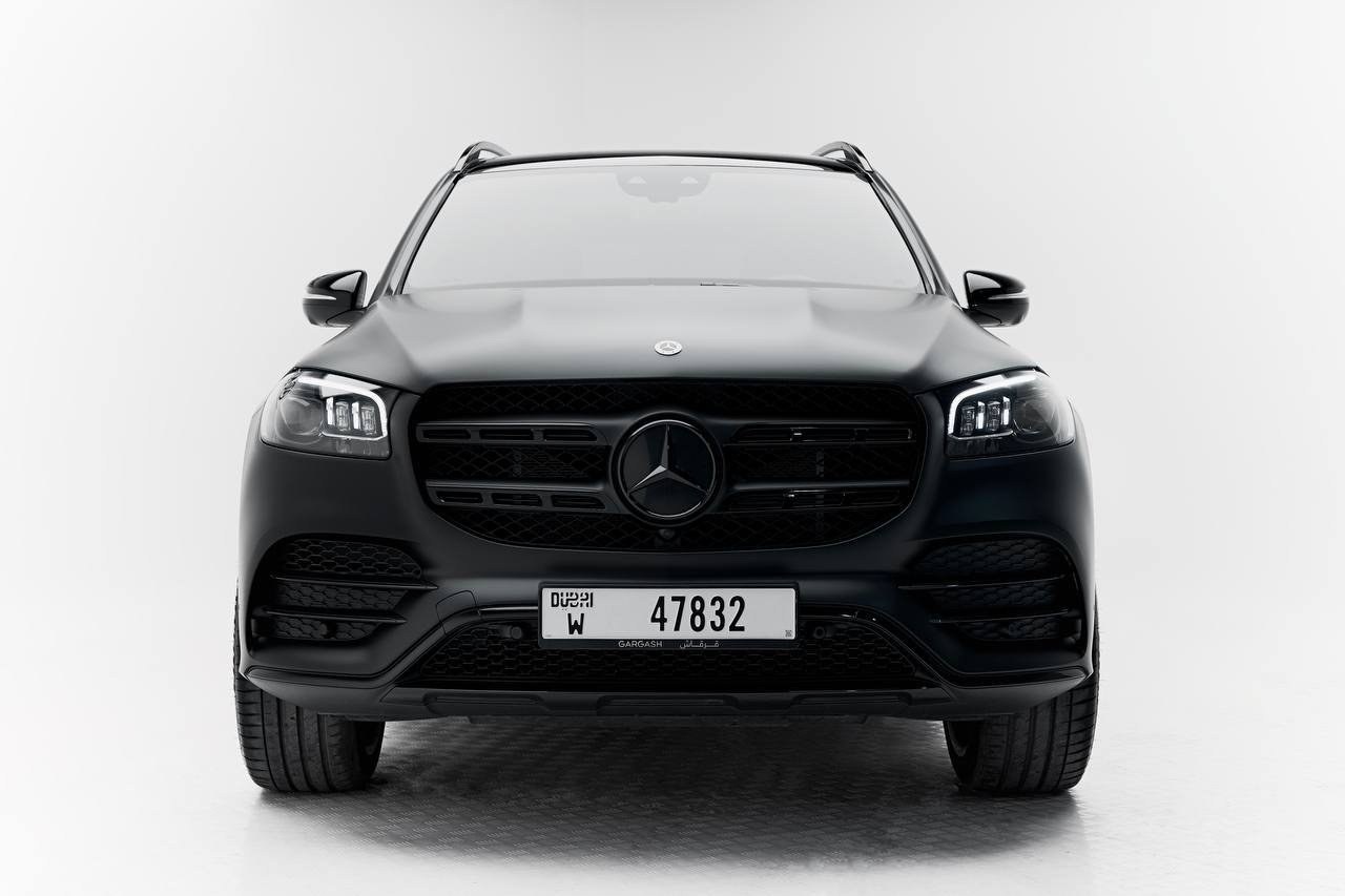 Mercedes-Benz GLS450 matte black front view