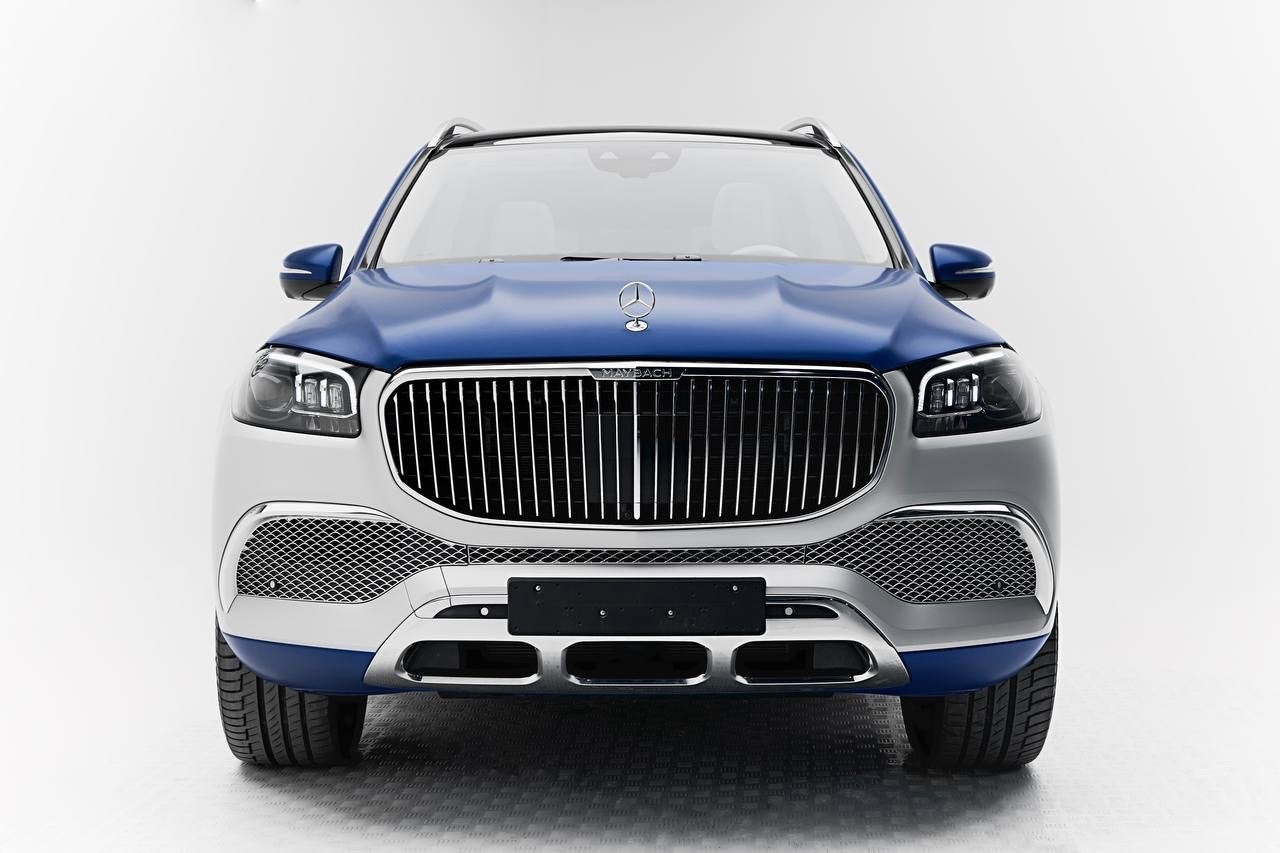 Mercedes-Maybach GLS 600 blue and silver front view