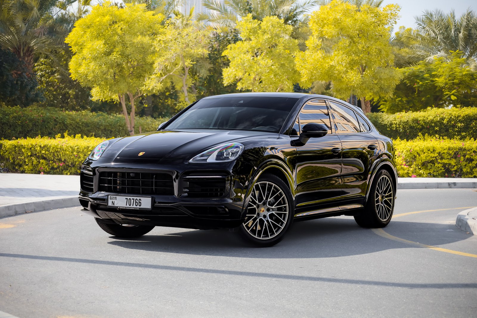 Porsche Cayenne S black front view