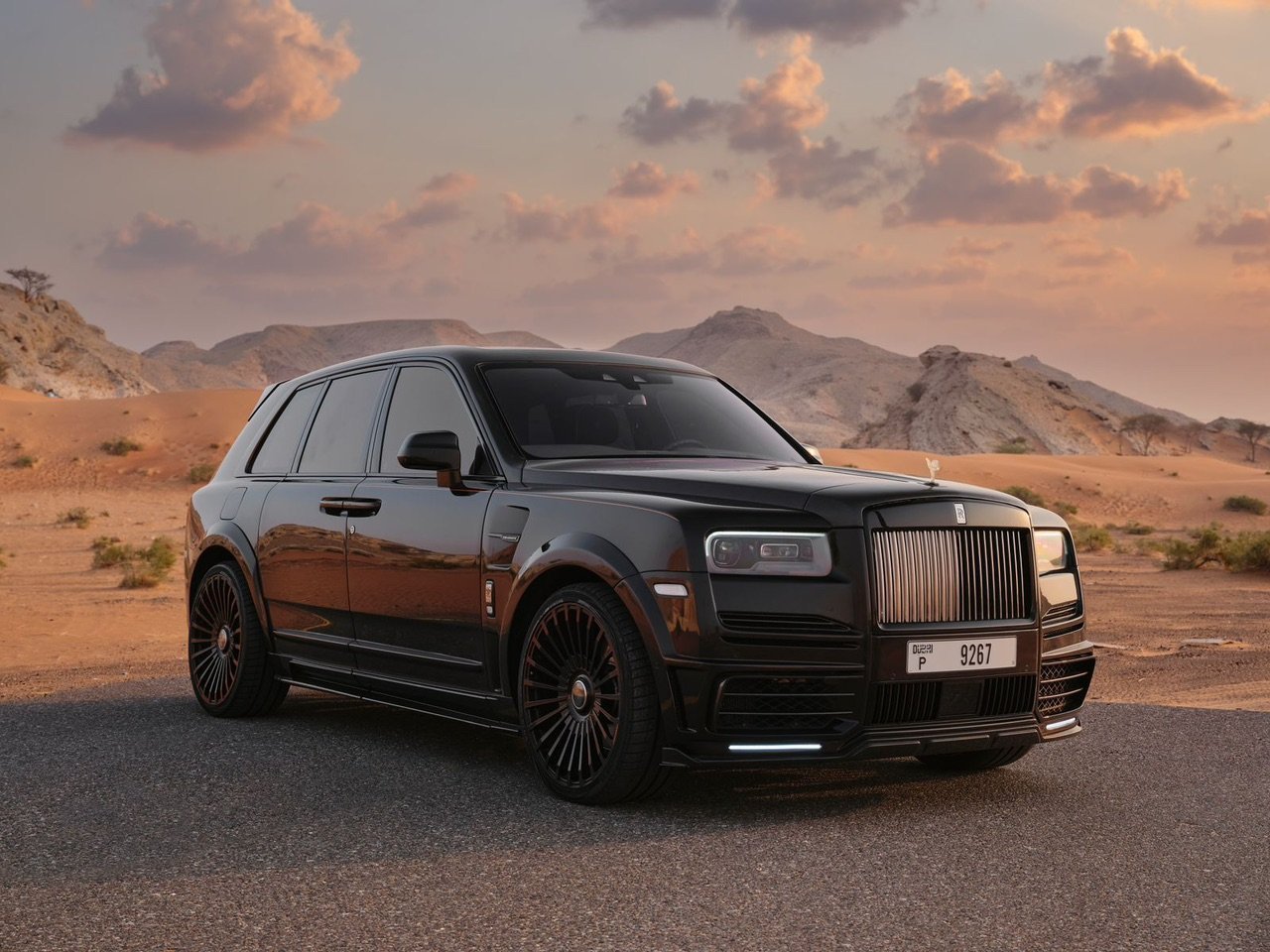 Rolls-Royce Cullinan Mansory front view